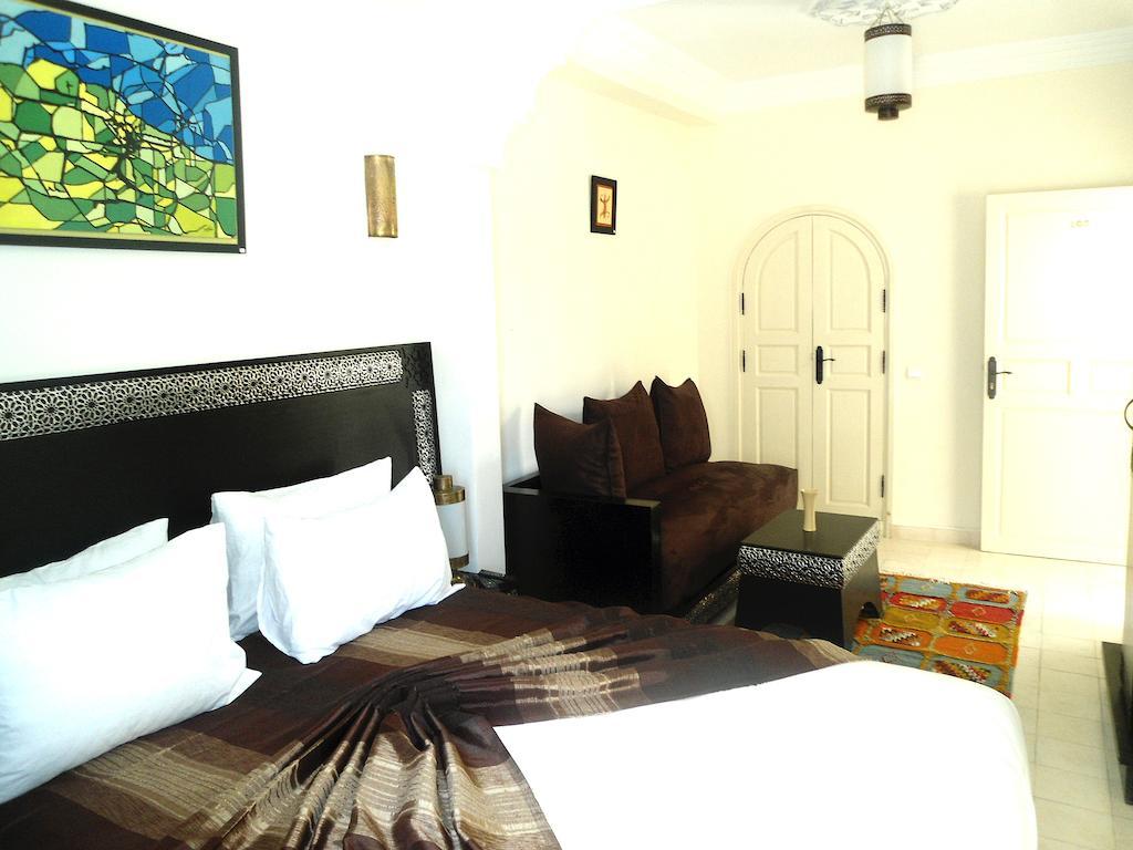 Hotel Riad Ben Atar Szavíra Kültér fotó