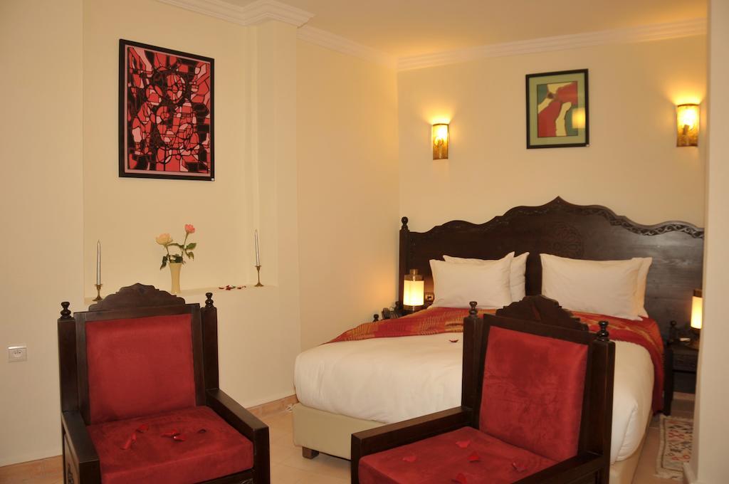 Hotel Riad Ben Atar Szavíra Kültér fotó