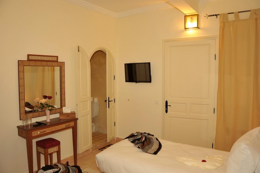 Hotel Riad Ben Atar Szavíra Szoba fotó