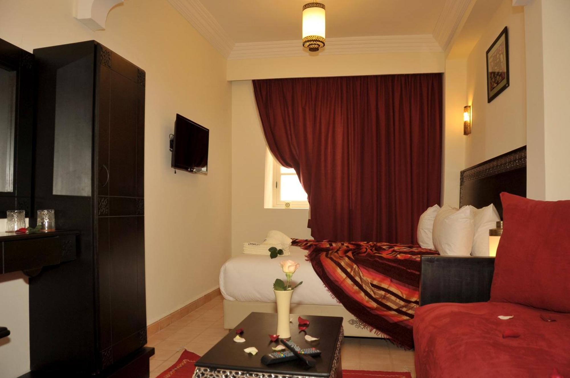 Hotel Riad Ben Atar Szavíra Kültér fotó