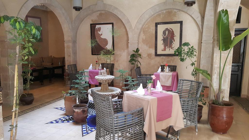 Hotel Riad Ben Atar Szavíra Kültér fotó